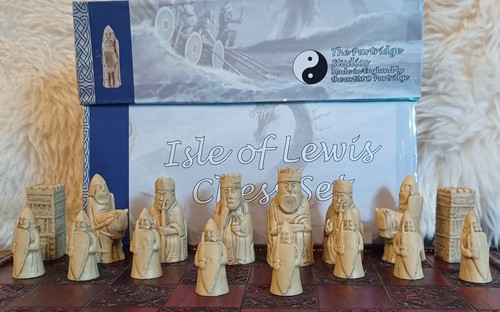 Chess isle lewis black - of,