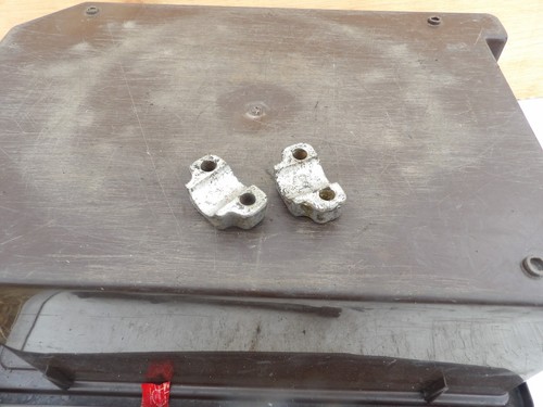 Suzuki 500 front - front, spindle