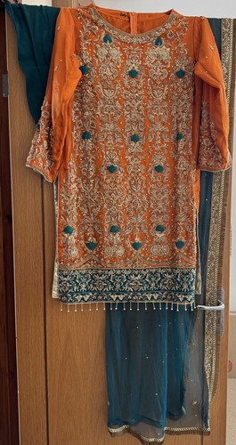 Pakistani mehndi outfits - pakistani,