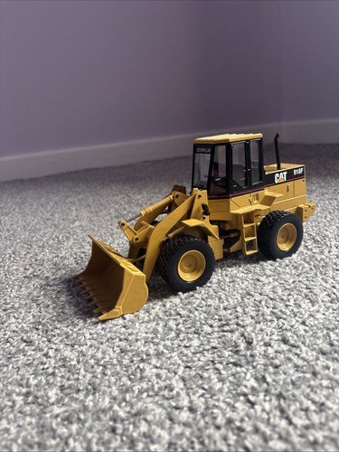 Caterpillar 918f front wheel - caterpillar,