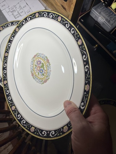 Wedgwood runnymede blue 36cm - runnymede,
