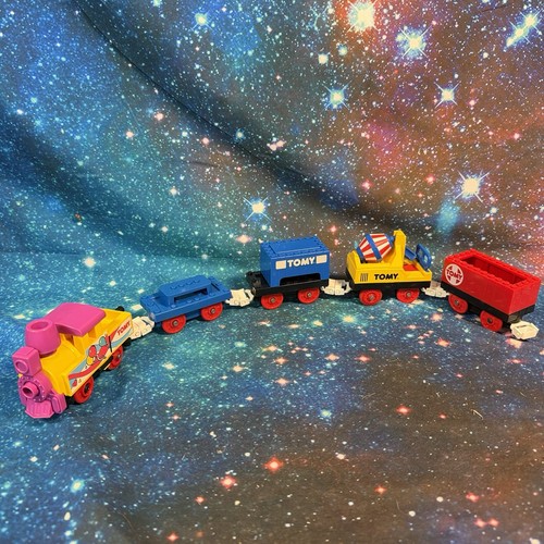 Vintage tomy train - train, tested