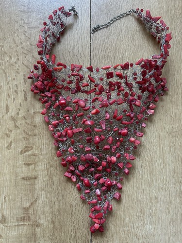 Coral bib style - coral, ‘bib’