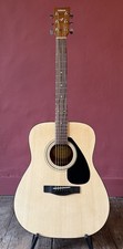 Yamaha F310 Full-Size Acoustic Guitar (Natural)