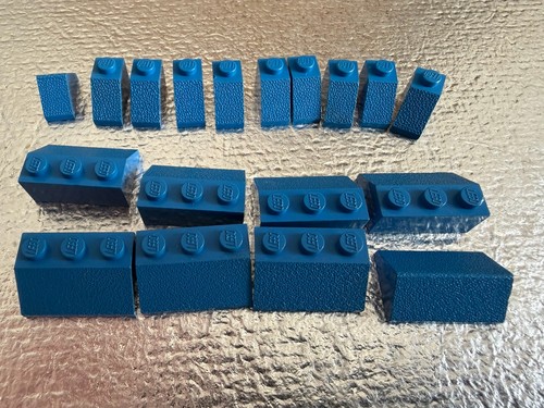 Lego vintage bricks blue roof - lego,