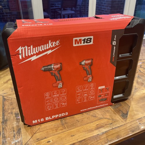 Milwaukee 18v drill set - milwaukee,