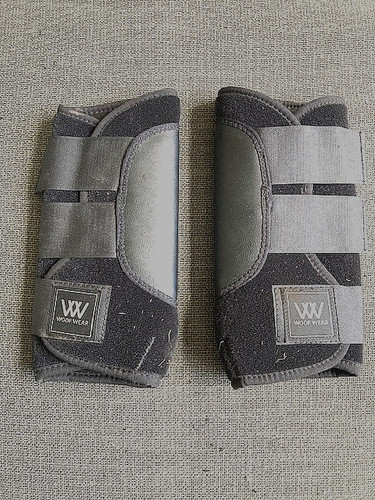 Woof wear brushing - wear, boots