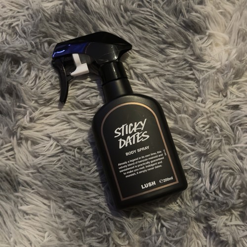 Lush sticky dates - dates, body
