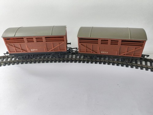 Triang railways pair brown - ,