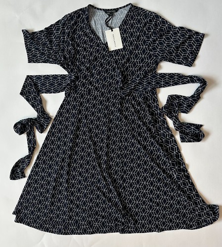 Nwt hawthorn navy - nwt,