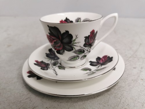 Royal albert england - albert,