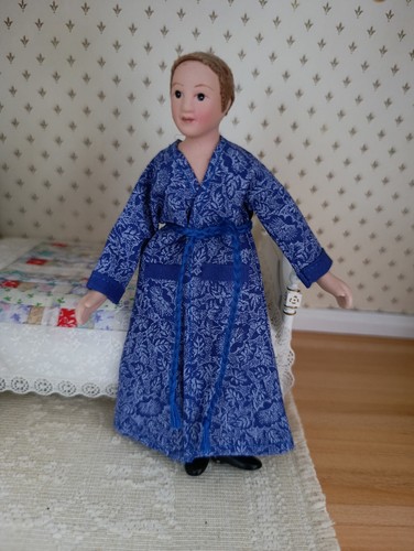 Dolls house clothes - dolls,