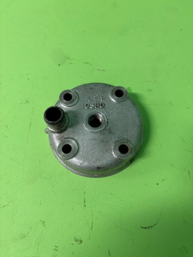 Suzuki cylinder head - rm,