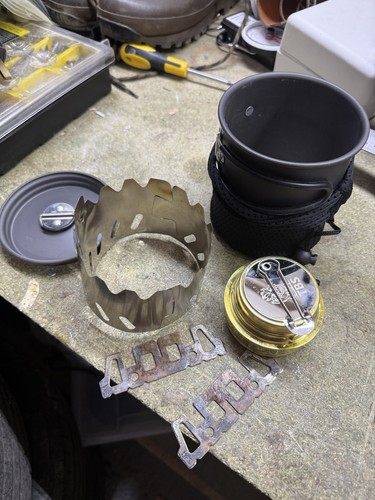 Multi fuel stove - pot,, stand
