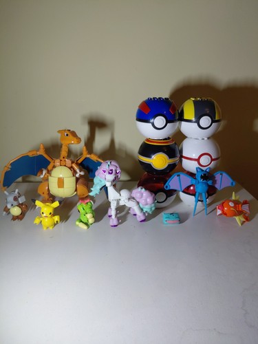Pokemon action figure bundle - pokemon,