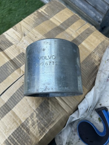 Volvo hub socket - volvo,