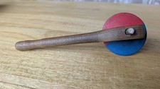 Wooden spinning top with