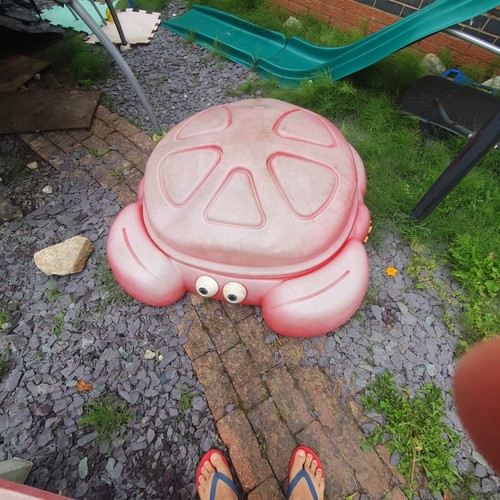 Step sand pit with - step, lid