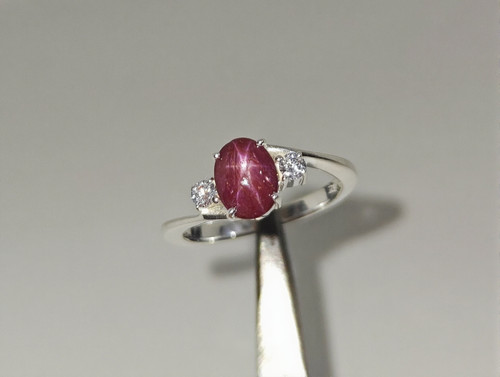 Oval star ruby - star, ring