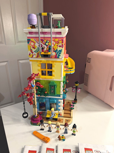Lego friends heartlake city - friends,