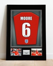 BOBBY MOORE - England 1966