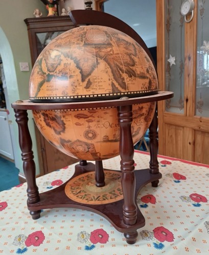 Antique table globe - in,