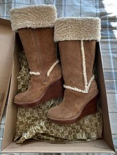 UGG® AUSTRALIA AUBRIE SUEDE