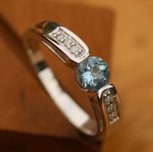 9ct solid white gold blue - solid,