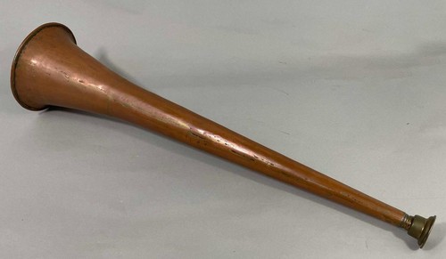 Big copper hunting horn - copper,