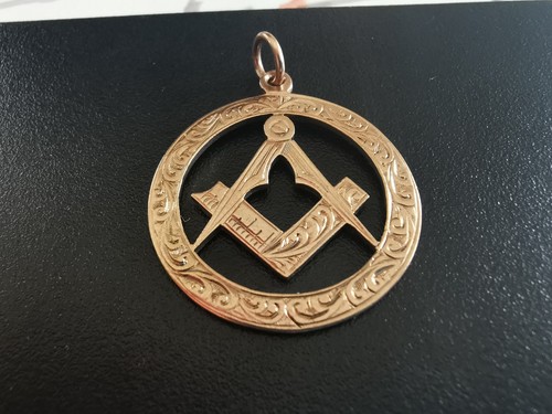 9ct rose gold masonic pendent - gold,