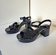 New / tag, black heeled