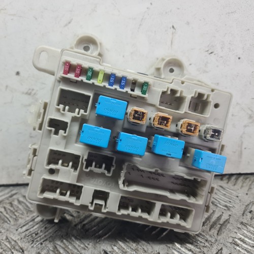 Toyota estima previa - previa, fuse