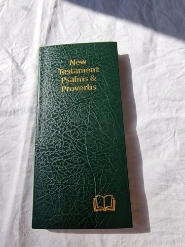 Pocket bible new testament - bible,