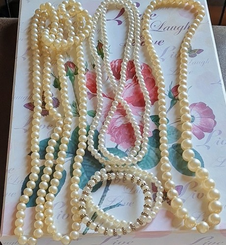 Simulated pearl job lot - simulated,