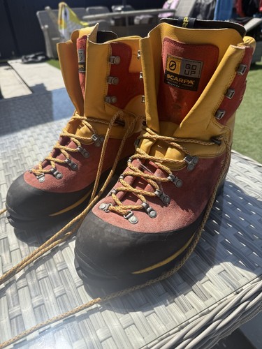 Scarpa cumbre climbing boots - cumbre,