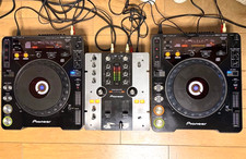 Pioneer CDJ-1000 and DJM-250