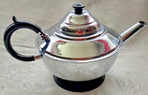 Vintage art deco chrome teapot - chrome,