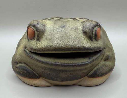 Vintage tremar pottery frog - tremar, /