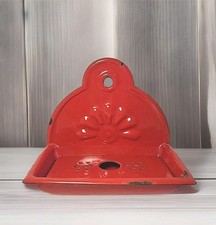 Vtg CHERRY RED METAL LIDDED SOAP DISH Wall Hanger ENAMEL COAT French Country -ee