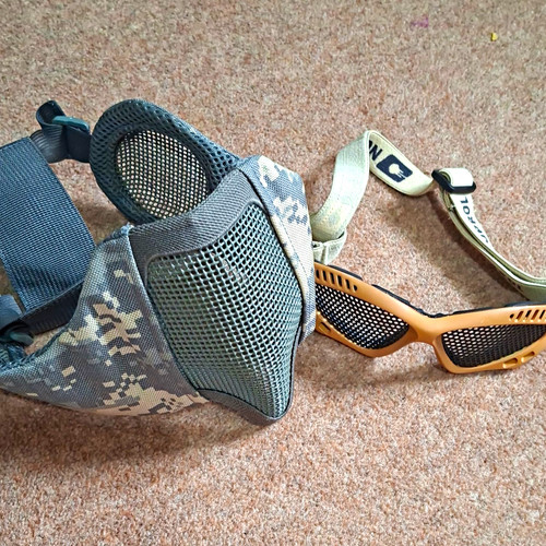 Airsoft goggles and face mask - goggles,