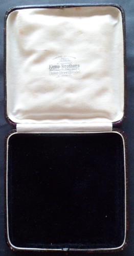Antique leather jewellery - , box