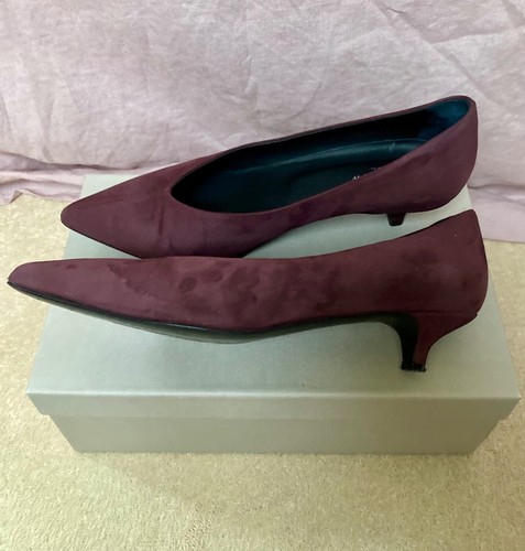 Womens suede court shoes from