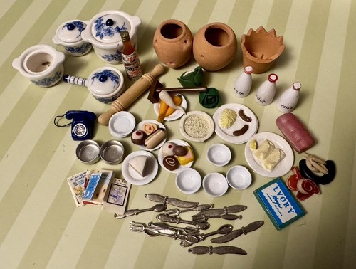 Dolls house kitchen - dolls,