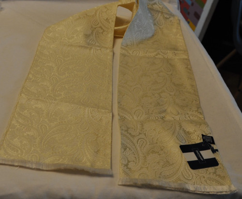 Duchamp cream silk paisley
