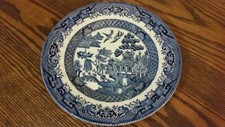 Royal Wessex blue and white willow pattern 7" side plate (B)