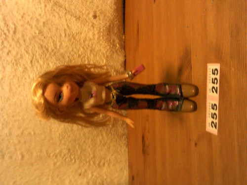 Bratz doll walking cloe - bratz,