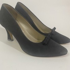 1970's Navy Suede Heeled