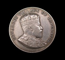 c.1902 ROYAL WARRANT HOLDERS ASSOCIATION 23mm SILVER MEDAL