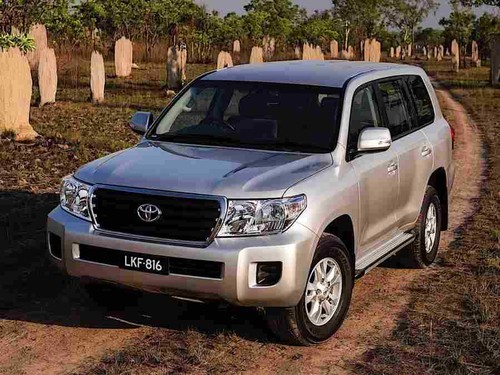 Toyota land cruiser 200 v8 - toyota,