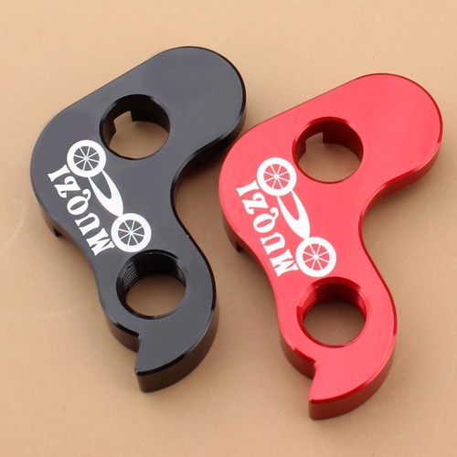 Tail locker hanger outside - locker,